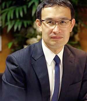 井出 真也